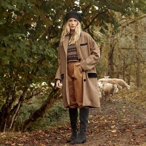 Shop DÔEN Barton coat FACTORY SAMPLE